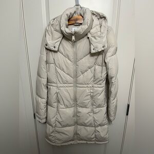 Calvin Klein Women's Puffer Jacket - Ivory colour in size XS
